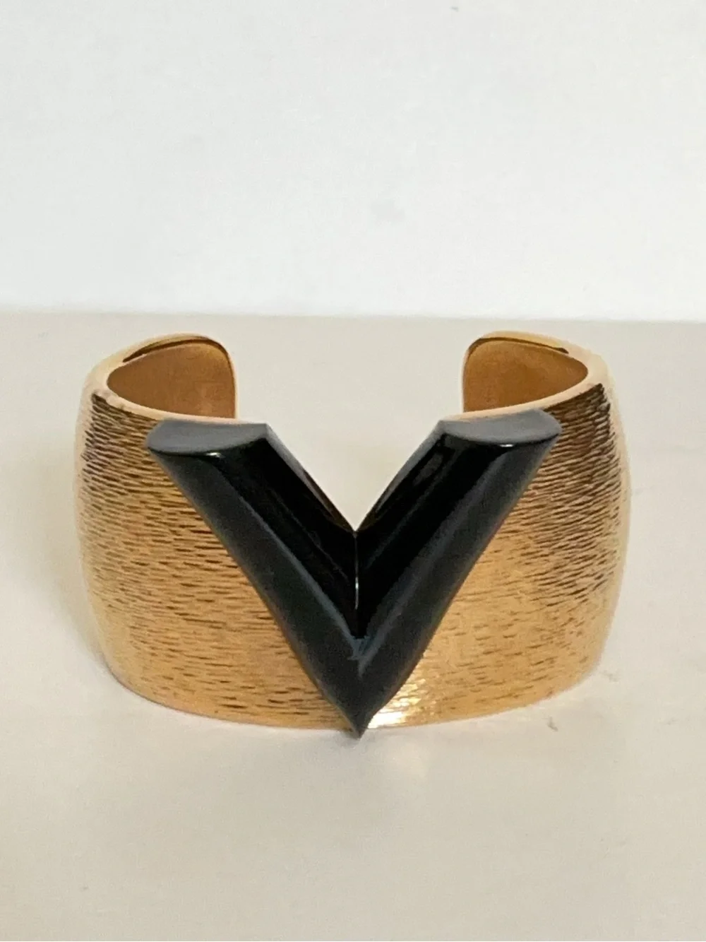 Louis Vuitton Essential V Colorama Cuff Bracelet Gold Tone Interchangeable Vs